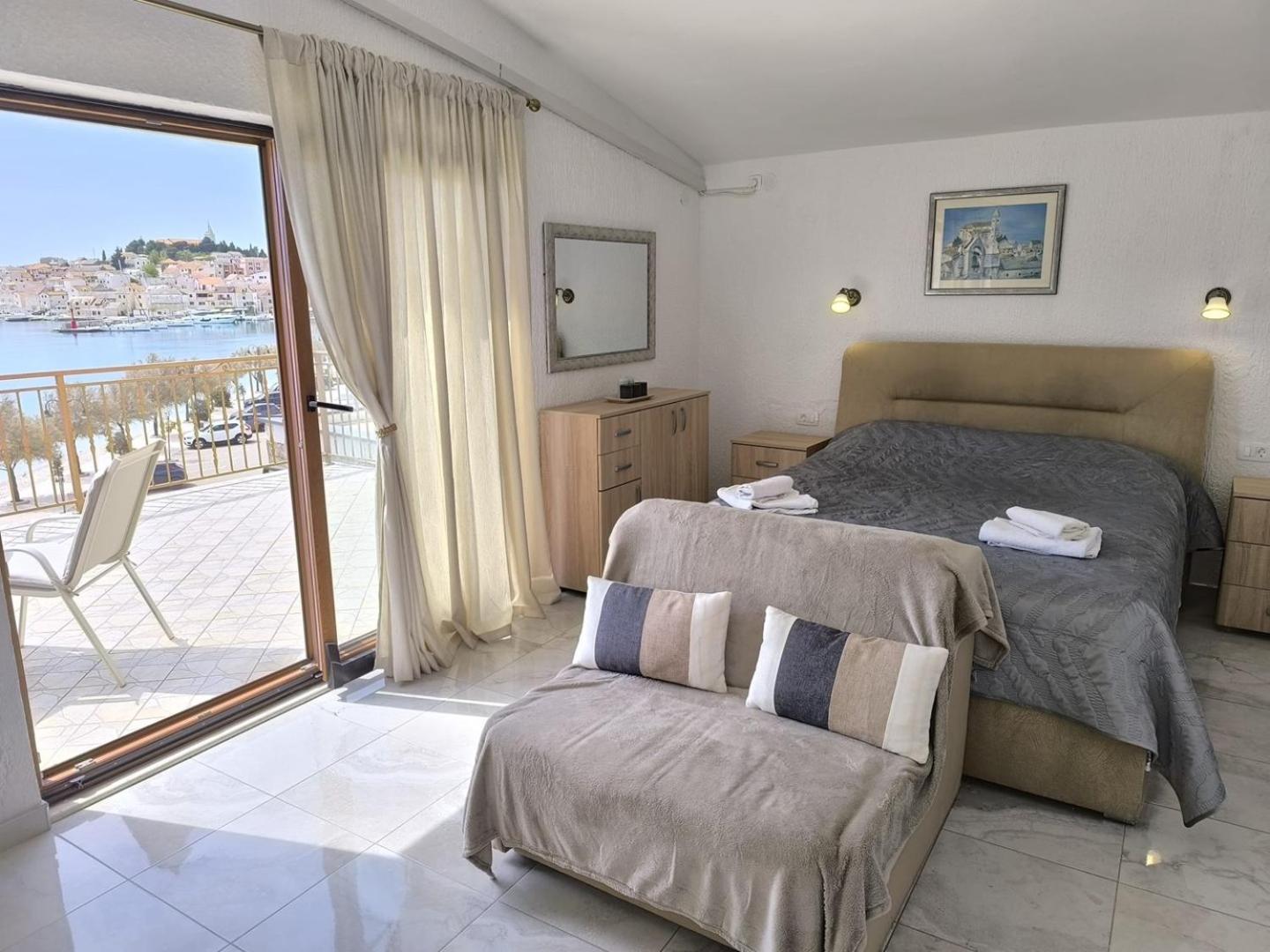 Apartments Lala Primosten Luaran gambar