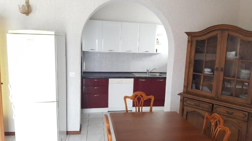 Apartments Lala Primosten Luaran gambar